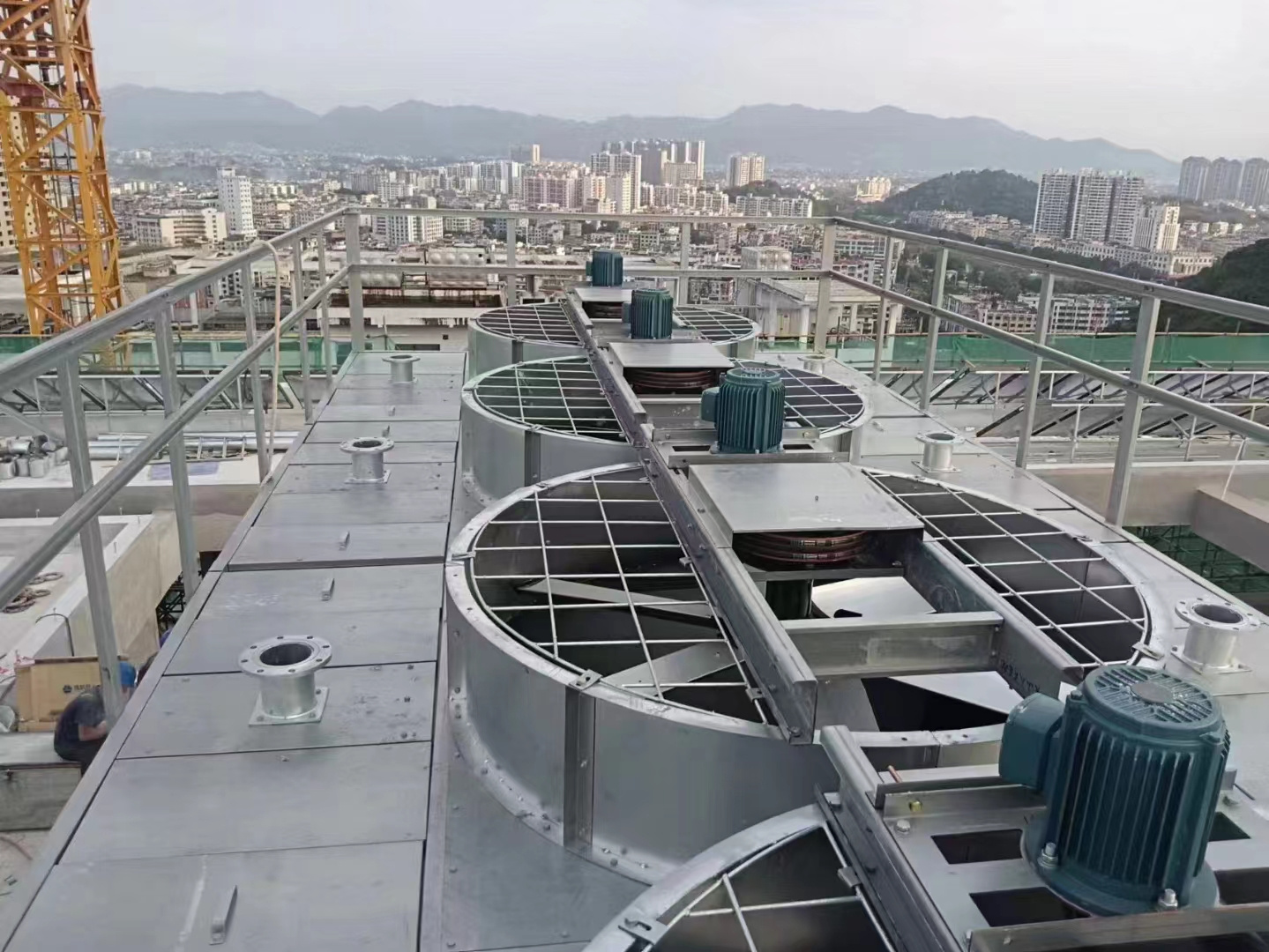 夏季冷卻塔隔音治理方法(冷卻塔降噪處理措施),冷卻塔隔音降噪公司