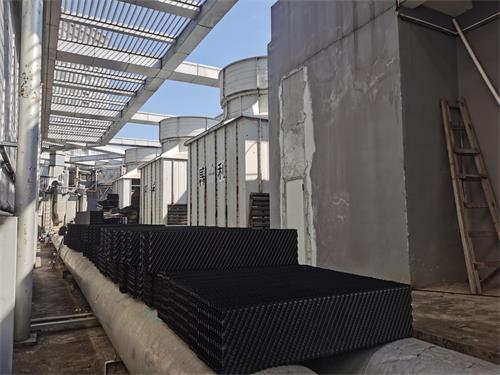 <a href=http://m.hnqingyuan.com/tags/21_0.html target=_blank class=infotextkey>冷卻塔填料</a>堵塞怎么辦